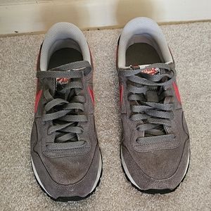 Nike Men's Air Pegasus 83